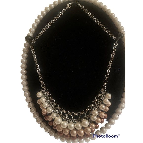 Vintage Three Strand Faux Pearl Bib Silver Necklace - Picture 2 of 3